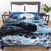 Hastings Home Heavy Fleece Blanket with Howling Wolf Pattern, Thick 8-pound Faux Mink Soft for Sofa Bed (74" x 91") 811225ROZ